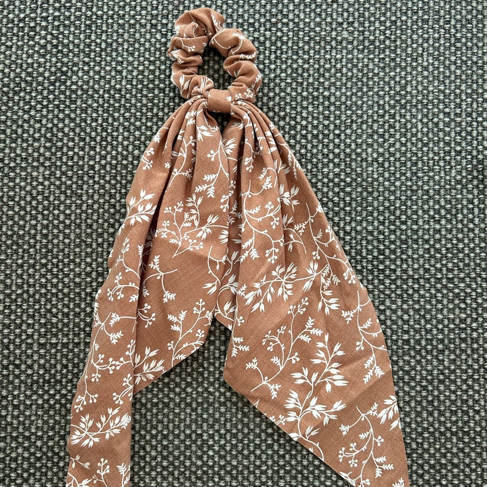 Target: Ponytail Hair Accessory